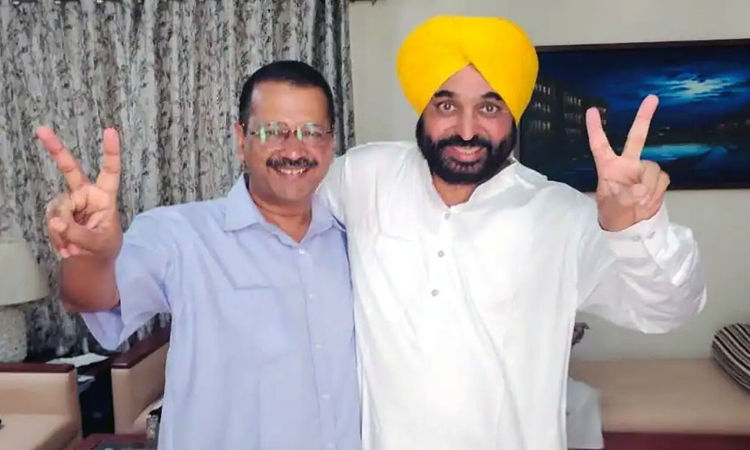 Bhagwant Mann Arvind Kejriwal