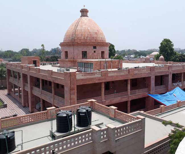 21 05 2018 mayawati ka ghar 17982915