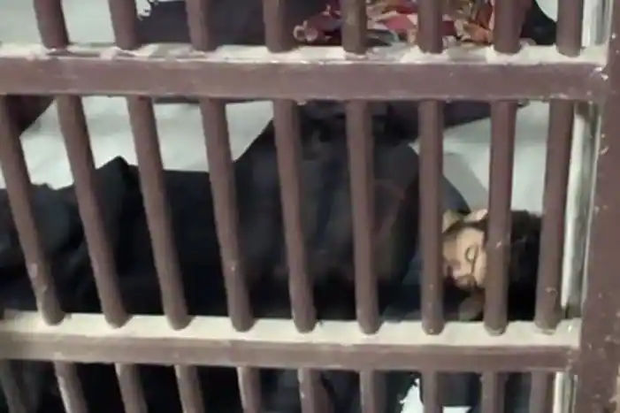 Tihar Jail me Aaftab