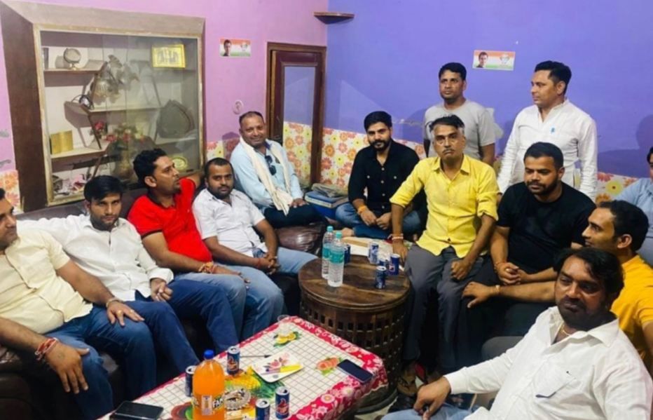 Greater Noida : दादरी में हुआ बड़ा राजनीतिक बवाल, सभासदों ने की सामूहिक इस्तीफे की घोषणा