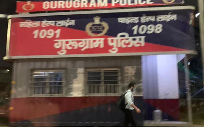 पड़ोसी के कमरे में कंबल में लिपटा मिला लापता किशोरी का शव