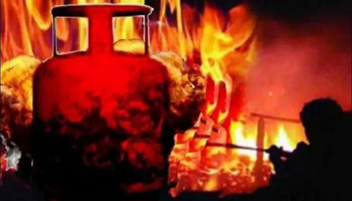 सिलेंडर फटने से आग की चपेट में आकर राख हुआ घर, 5 लोगों ने गंवाई जान