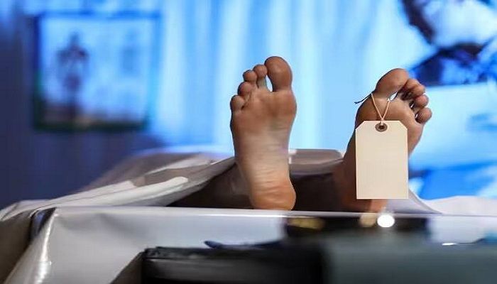 नोएडा में बड़ा हादसा, आठवीं मंजिल से गिरा प्लंबर की मौत