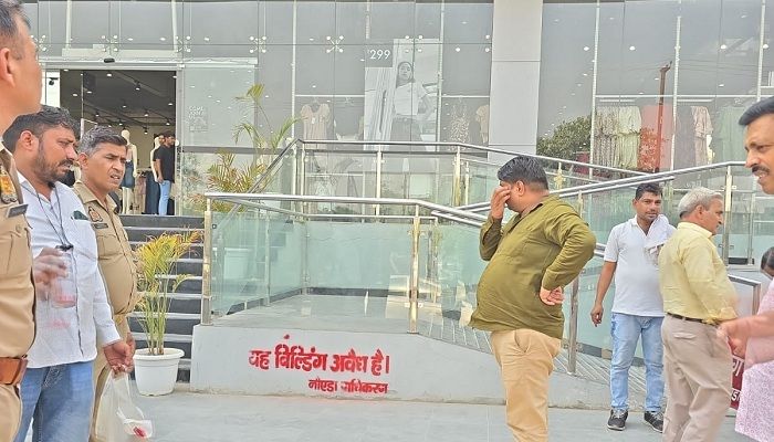 Noida Bulding