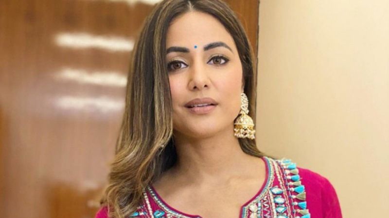 टीवी अभिनेत्री हिना खान कैंसर के तीसरे स्टेज पर, लिखी इमोशनल पोस्ट