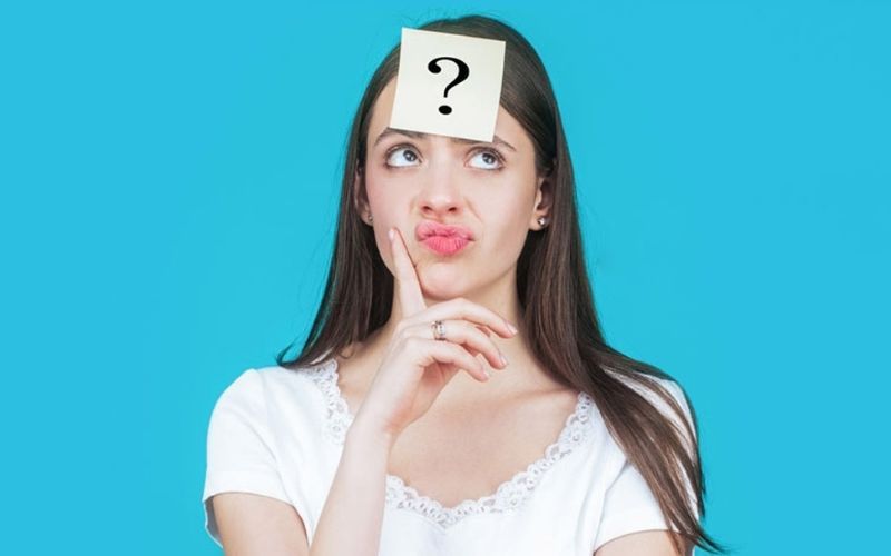 ऐसी कौन सी चीज है जिसे महिला खा भी सकती है तथा पहन भी सकती है ?