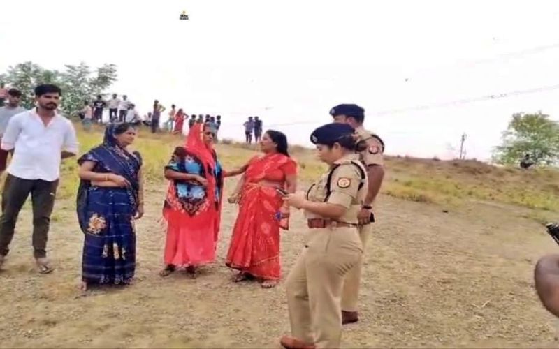कलयुगी मां ने मामूली विवाद पर उठाया बड़ा कदम, बच्चों को पानी में डूबोकर मारा