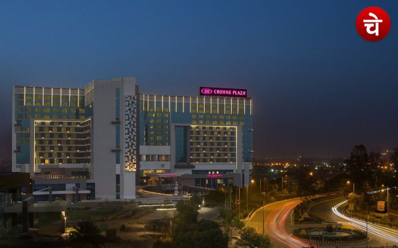 Noida hotel