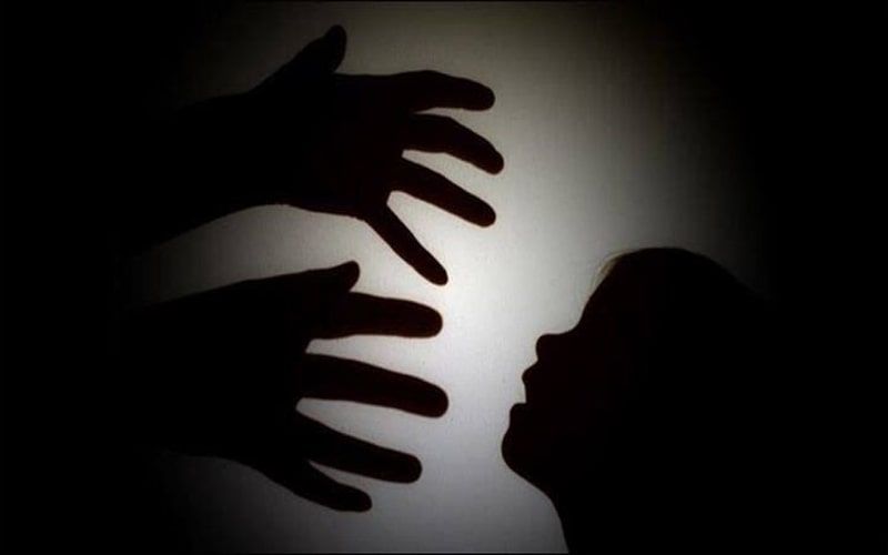क्या अब नोएडा के प्राइवेट स्कूल भी सुरक्षित नहीं? मासूम के साथ मजदूर ने दिया शर्मनाक वारदात को अंजाम
