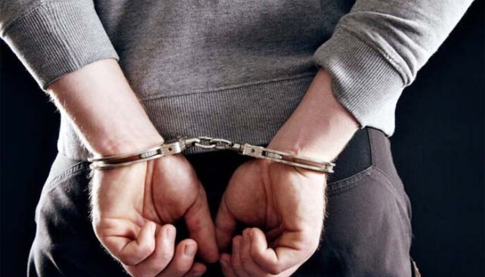 छात्राओं के साथ बदतमीजी करने वाले बदमाशों को पुलिस ने दबोचा, अब निकलेगी हेकड़ी