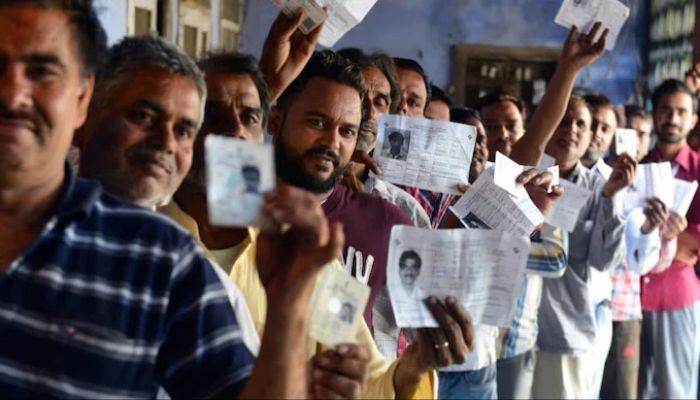 हरियाणा में वोटिंग जारी, BJP मारेगी बाजी या कांग्रेस की घर वापसी?