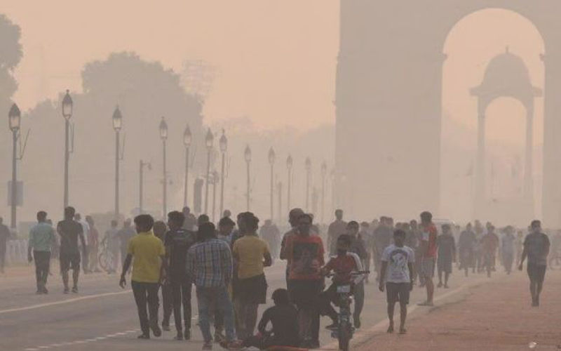दिल्ली की हवा फिर हुई खराब, कई इलाकों में AQI हुआ 300 के पार
