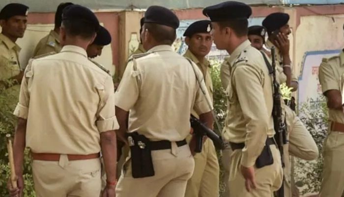 पहले कारी फिर महिला, ‘जय श्री राम' ना बोलने पर महिला को खाना देने से किया इंकार