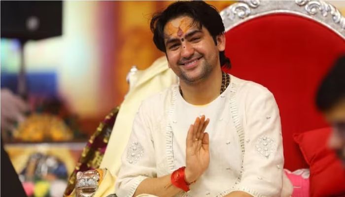 Christmas Day के मौके पर ये क्या बोल गए बाबा बागेश्वर धाम वाले धीरेन्द्र कृष्ण शास्त्री?