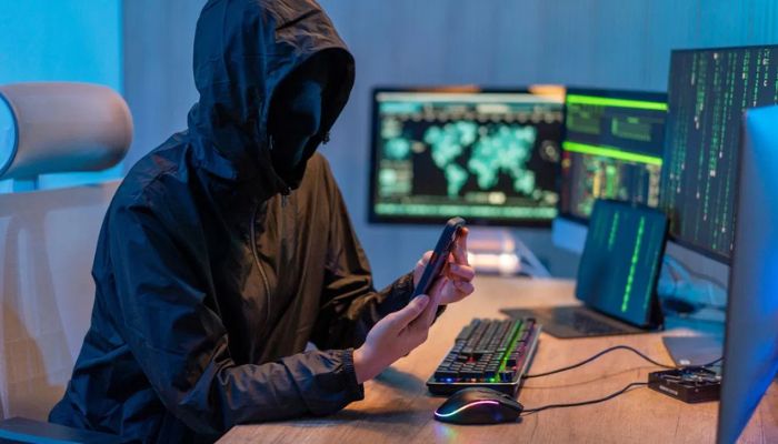 Phone Hackers min