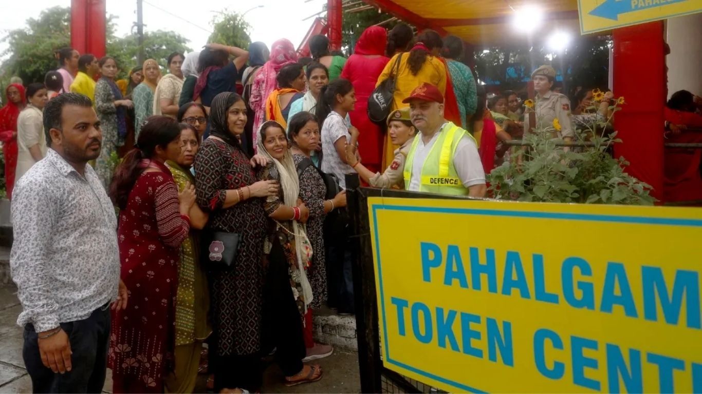 3 जुलाई से शुरू होगी अमरनाथ यात्रा, रजिस्ट्रेशन के लिए उमड़ी भारी भीड़
