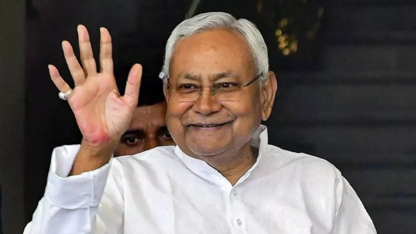 बिजली फ्री, वोट पक्के ? क्या बिहार में चुनावी चाल चल गई नीतीश सरकार ?