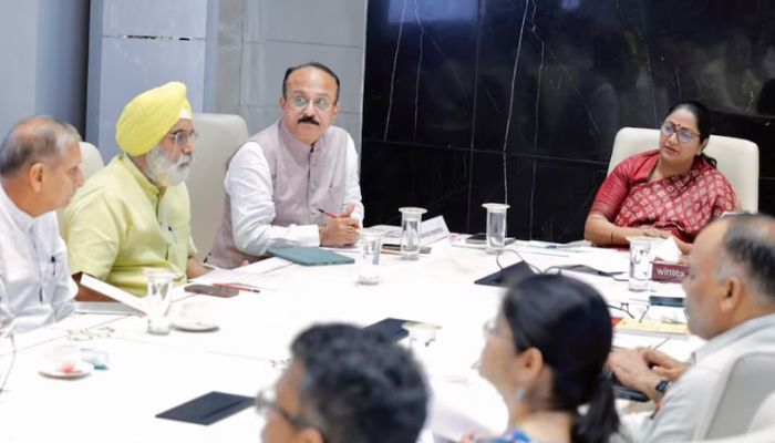 दिल्ली सरकार का बड़ा फैसला, सील की गई 1000 दुकानें