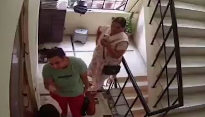 गाजियाबाद में सास पर कहर बनी बहू, मां के साथ मिलकर की बेरहमी से पिटाई, वीडियो वायरल