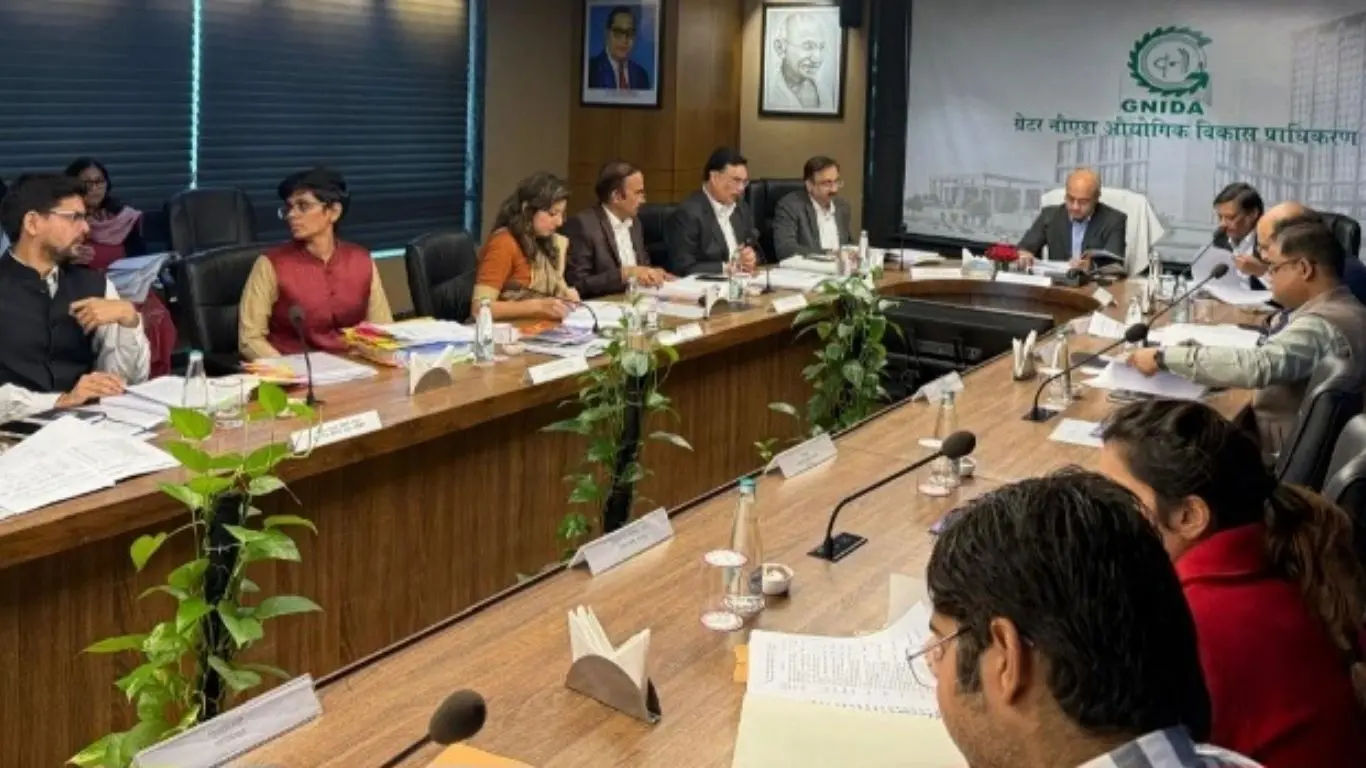 ग्रेटर नोएडा के लिए बड़ी सौगात रेलवे और मेट्रो कनेक्टिविटी पर बोर्ड की मुहर