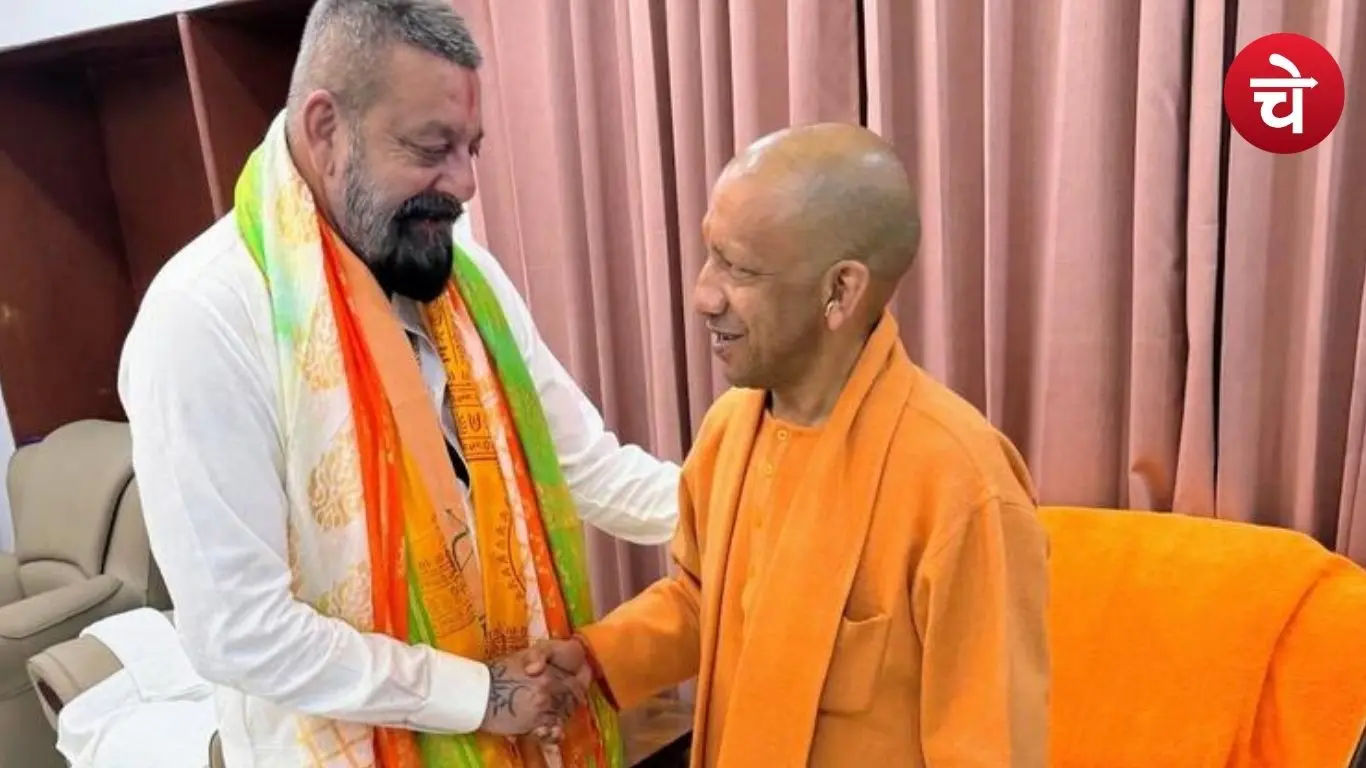 सिंगापुर में भारतीय प्रवासियों को संबोधित करते हुए सीएम योगी बोले