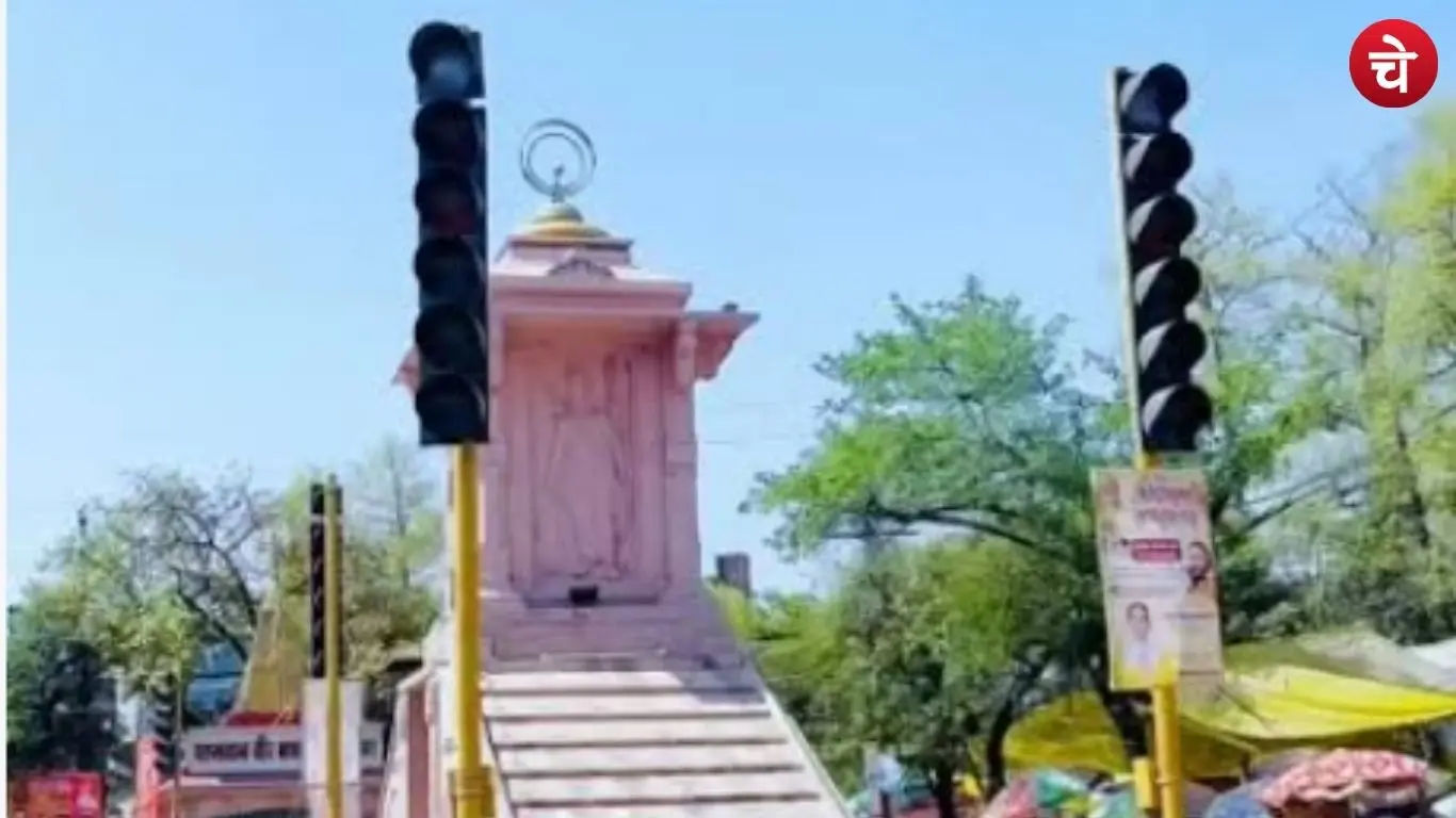 Traffic signals stalled in Raebareli