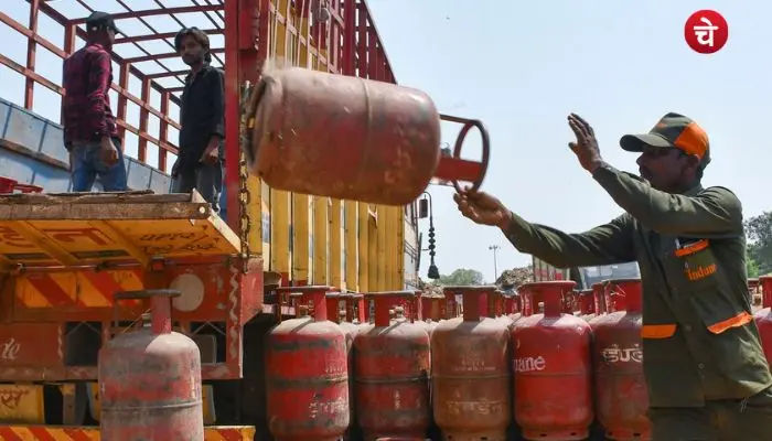 होर्मुज संकट का बड़ा असर : भारत में अब 14 किलो वाले एलपीजी सिलेंडर में मिलेगा 10 किलो गैस