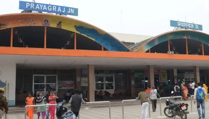 station (5)