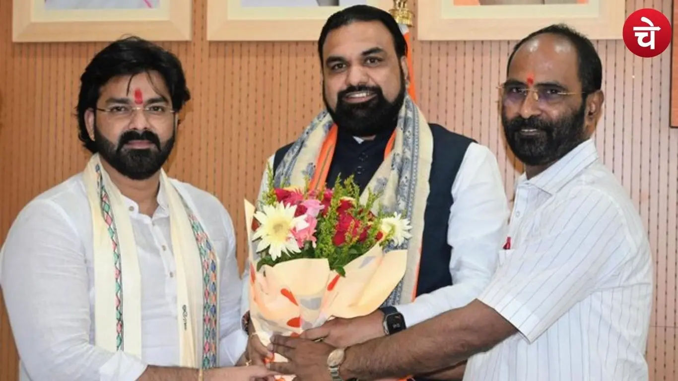 Pawan Singh meet CM Samrat