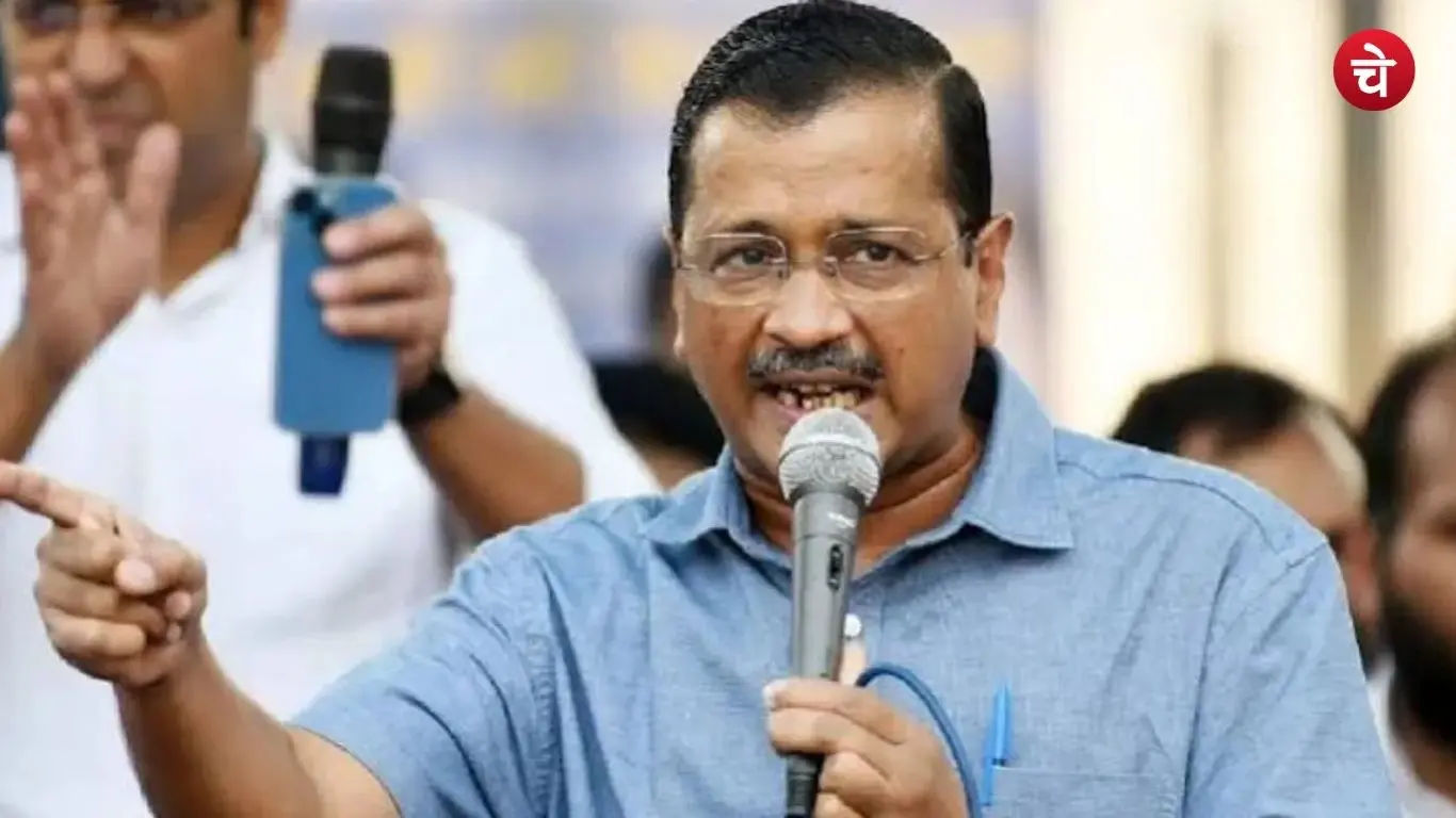 अरविंद केजरीवाल का केंद्र और यूपी सरकार पर हमला, बोले- 'चढ़ावा चोरों को बचाया जा रहा है'