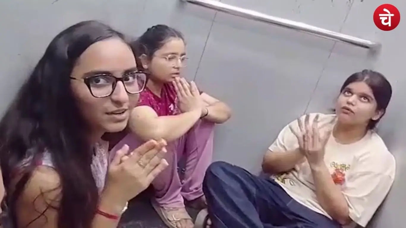 Greater Noida lift viral video