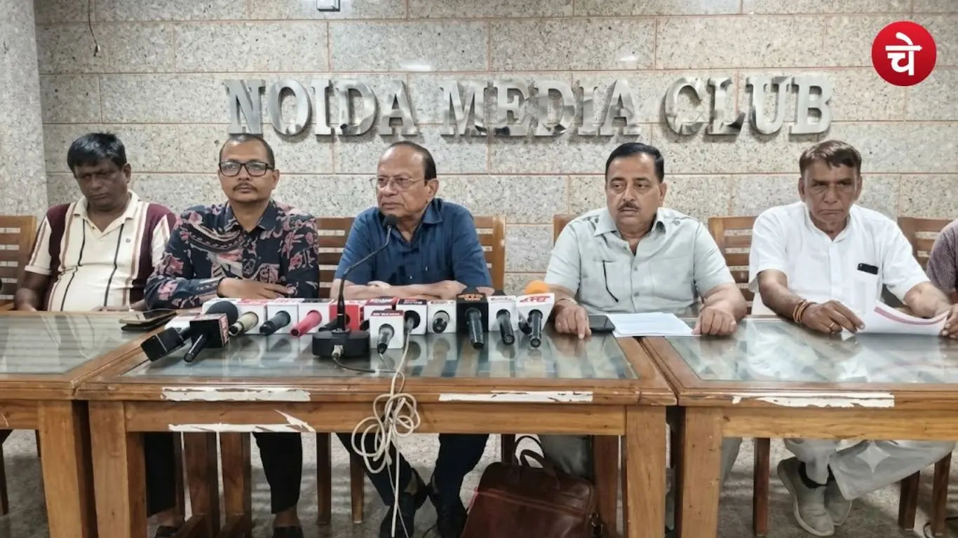 Association office-bearers present at the press conference held ahead of the tent traders grand convention