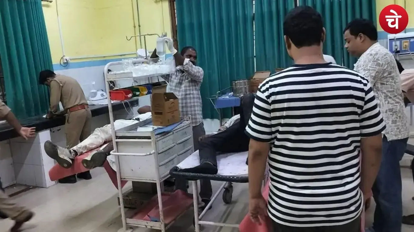 Doctors treating the injured at the hospital