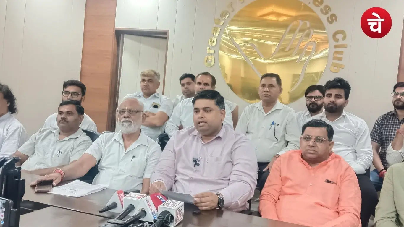 Enlightened citizens associated with social organizations announcing the formation of the 'Savarna Swabhiman Manch' at the Greater Noida Press Club