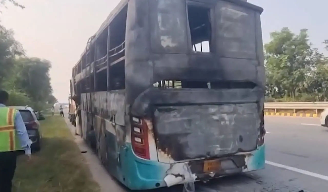 Noida-bus