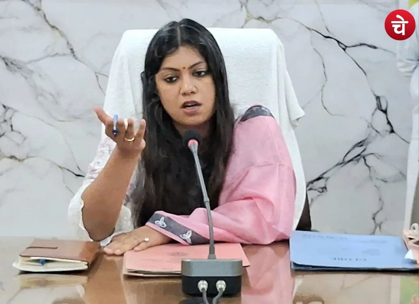Noida DM Medha Roopam